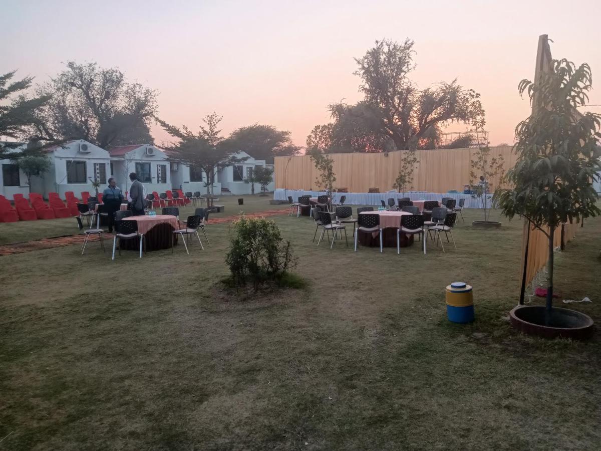 Athitya Hotel And Resort Sikar Εξωτερικό φωτογραφία